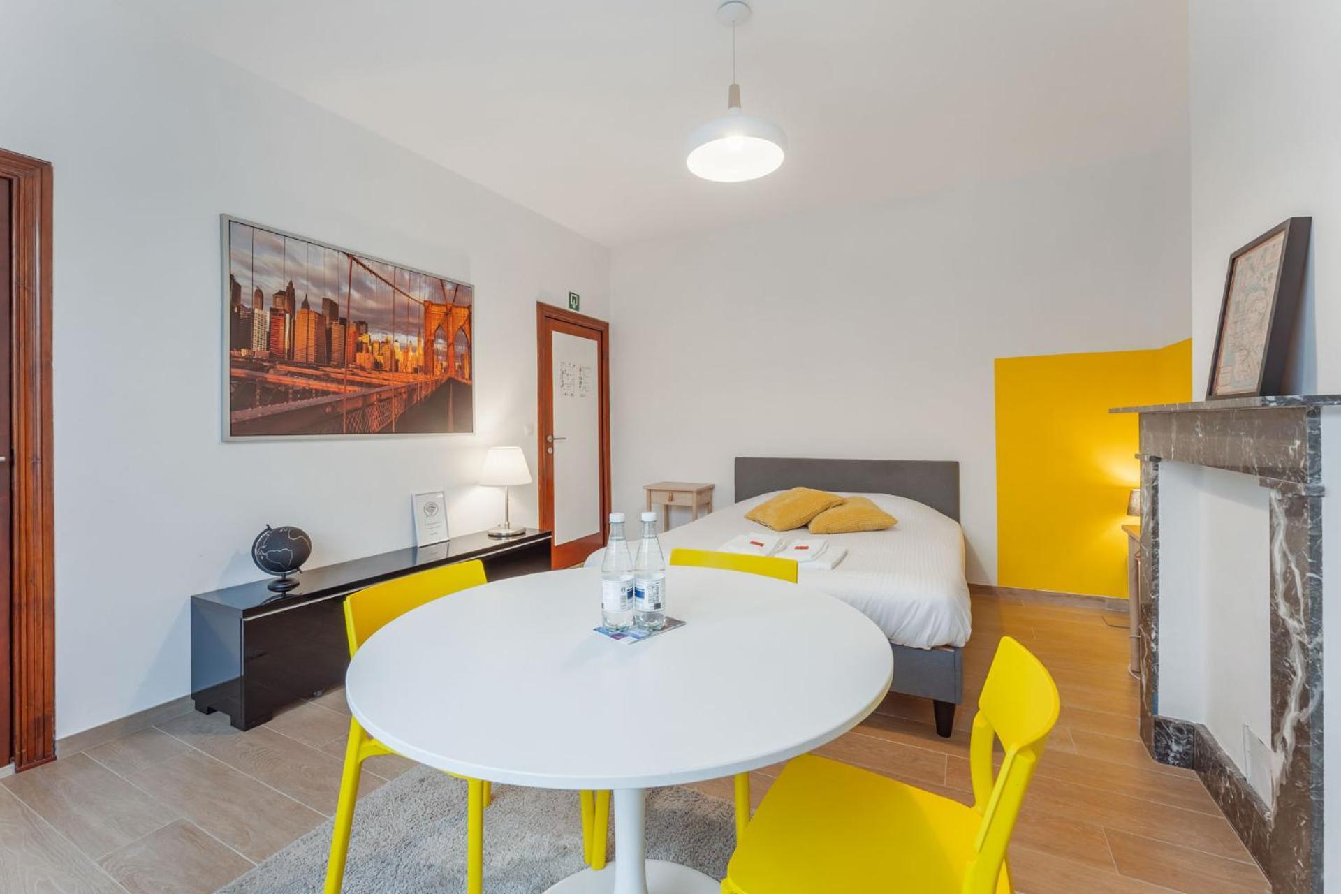 General Sixty-Seven By Romy&Travis Hotel Bruges Exterior photo