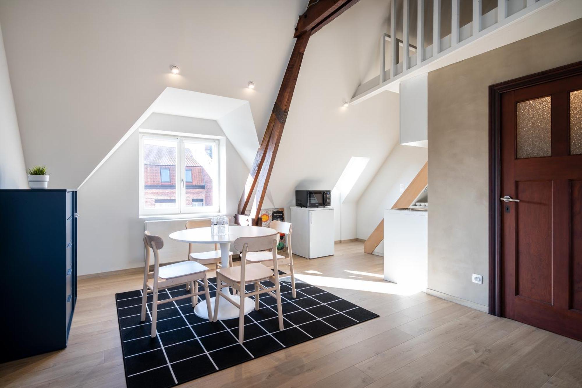 General Sixty-Seven By Romy&Travis Hotel Bruges Exterior photo